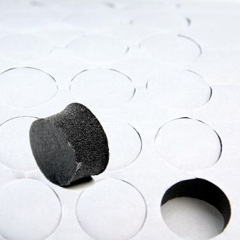 Domnick - Vakuumier-Dichtungspads, Schaumstoff, ø 2cm, einseitig klebend, 50 St