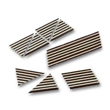 Deko-Aufleger Domino Triangle weiße/dunkle Schokolade gestreift, 585 g, 314 St